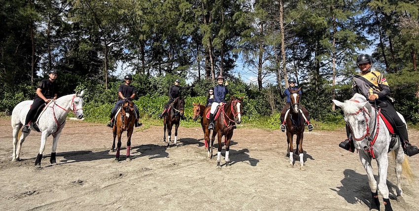 Johor Horse Carriage team
